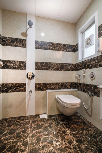 Bathroom 4, Hotel Royal Treat, Surat