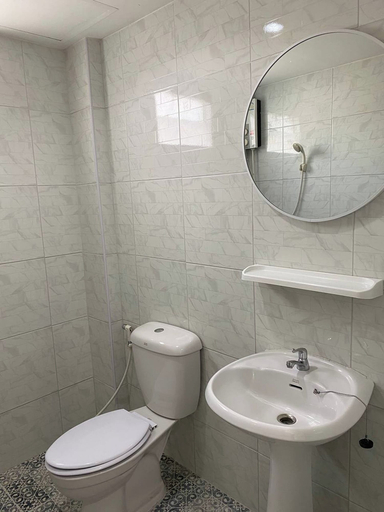 Bathroom 4, Sleep at Phuket SHA+, Phuket Island