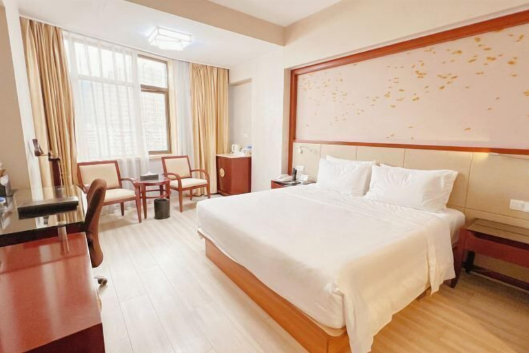 Bedroom 4, Jinhua Hotel, Huangshi