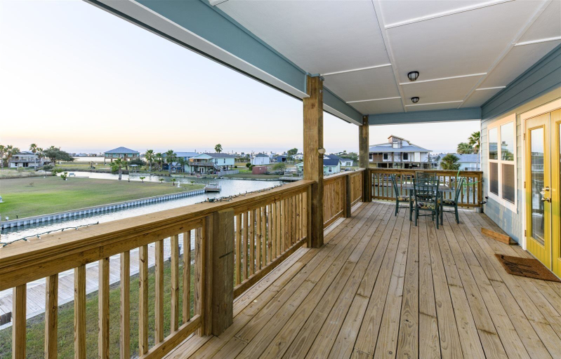 Others 5, Blue Crab Cove by Miss Kitty’s, Aransas