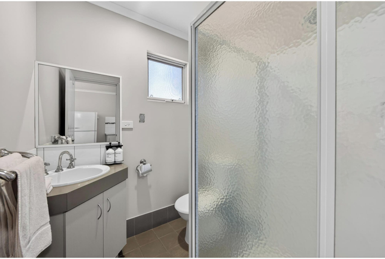 Bathroom 4, Discovery Parks - Carnarvon, Carnarvon