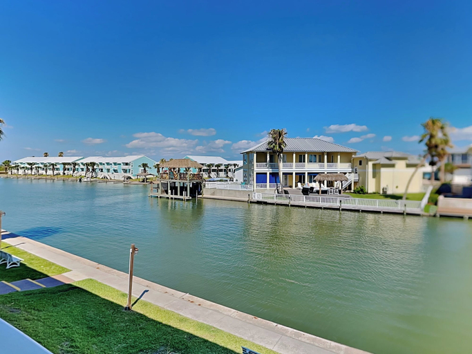 Exterior & Views 2, Kontiki Beach #221 by Miss Kitty’s, Aransas