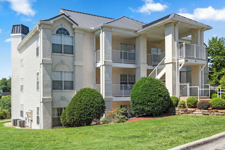 Exterior & Views 2, Table Rock Cottage Tranquil 2 BDR Condo 5 Min to Table Rock Lake!, Taney