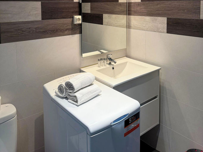 Bathroom 5, APARTAMENTOS VAQUERS MIKKA 3000, Pyrénées-Orientales