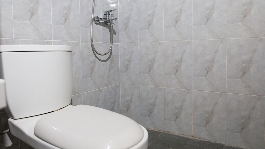 Bathroom 5, Omah Pandhoek Syariah (permanently closed), Nganjuk