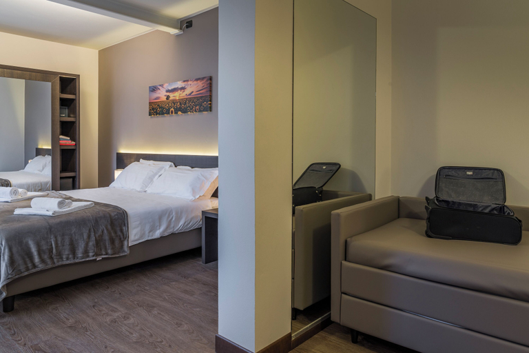 Bedroom 4, Hotel Gardenia, Brescia