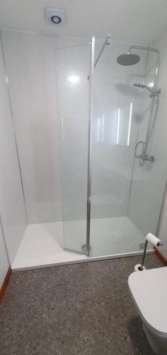 Bathroom, Stronsay Hotel, Orkney Islands