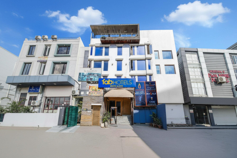 Exterior & Views 2, Fabhotel White Klove, Delhi