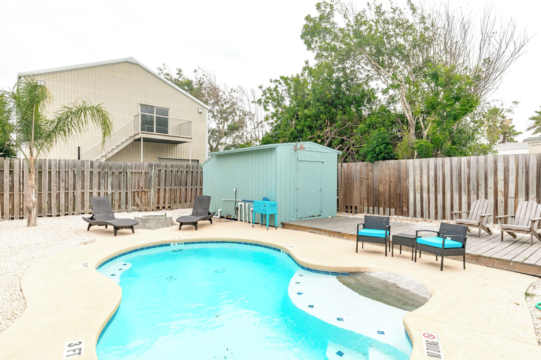 Sport & Beauty 4, Cape Cod Cottage by Silver Sands Vacation Rentals, Nueces