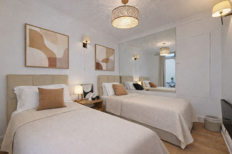 Bedroom 3, Park Lane Apartments - Clarges St, London