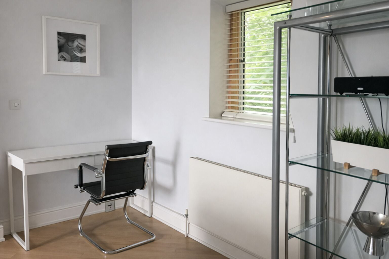 Others 5, Roomspace Apartments -The Courtyard, London