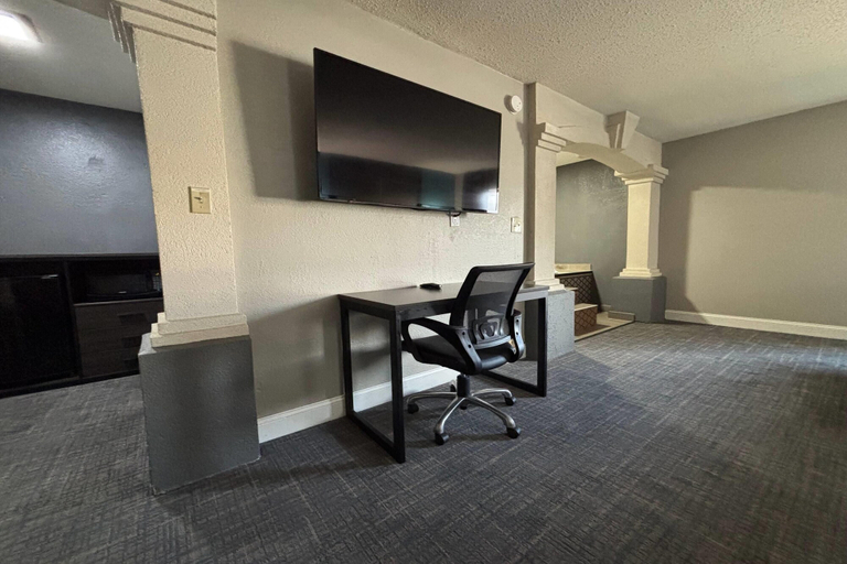 Others 5, Super 8 by Wyndham Belleville St. Louis Area, Saint Clair