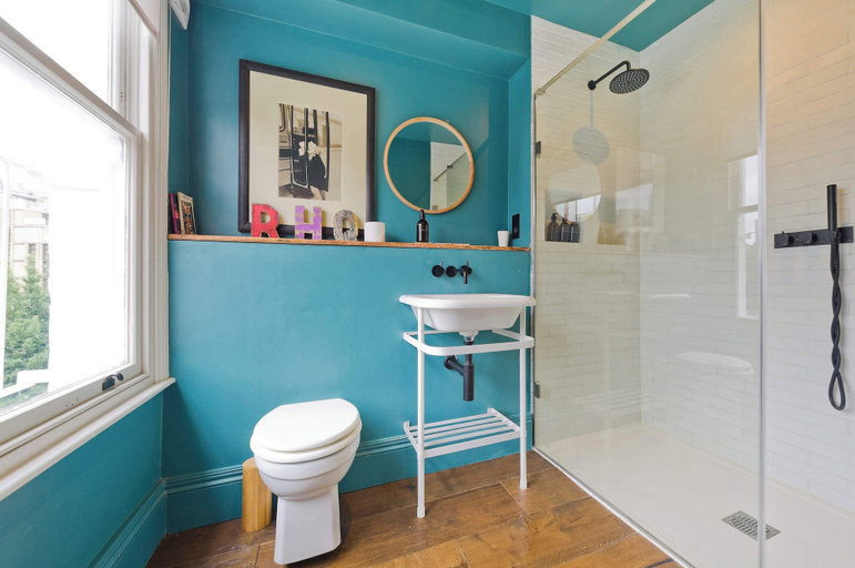 Bathroom 4, Gorgeous & Grand 5 Bed House, Holland Park, London