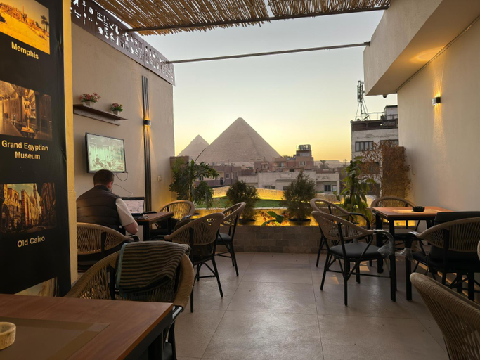 Others 2, Z pyramids view, Al-Ahram