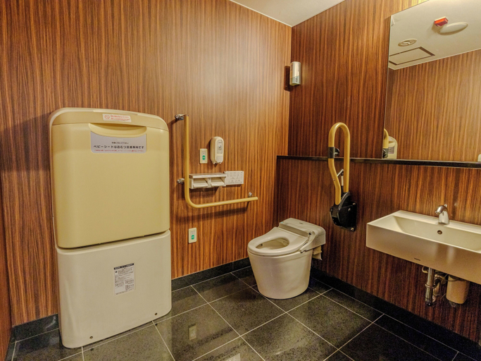 Bathroom 4, APA Hotel Naha Matsuyama, Naha