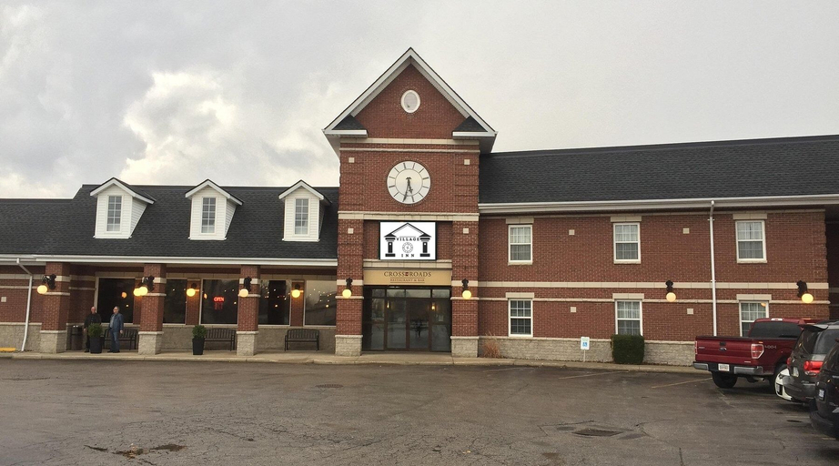 Exterior & Views 2, Village Inn & Suites, Lambton