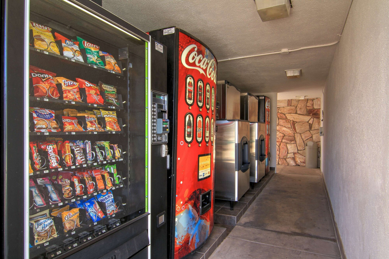 Food & Drinks 5, Motel 6 Old town Scottsdale/Fashion Square, Maricopa