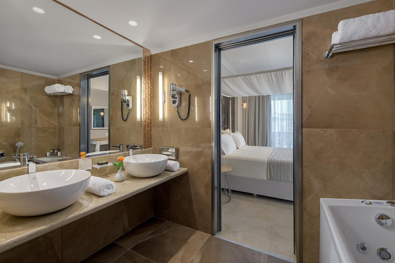 Bathroom 5, Rodos Palladium Leisure & Wellness, South Aegean