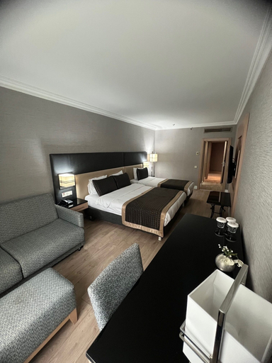 Bedroom 3, Darkhill Hotel, Fatih