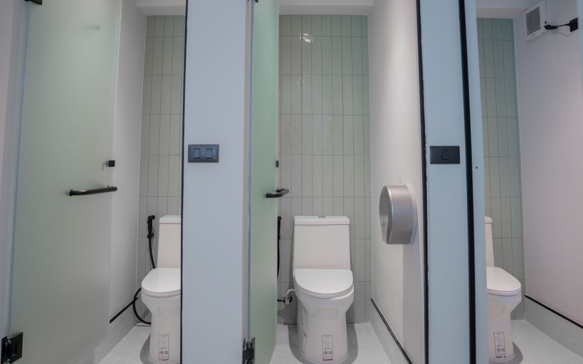 Bathroom 4, Lub d Bangkok Siam – New Look, Across from MBK & Skytrain Access, Pathum Wan