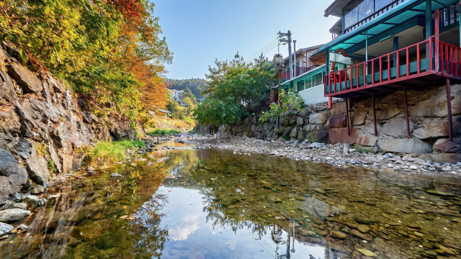 Exterior & Views 2, Gapyeong Rainbow Pension, Gapyeong