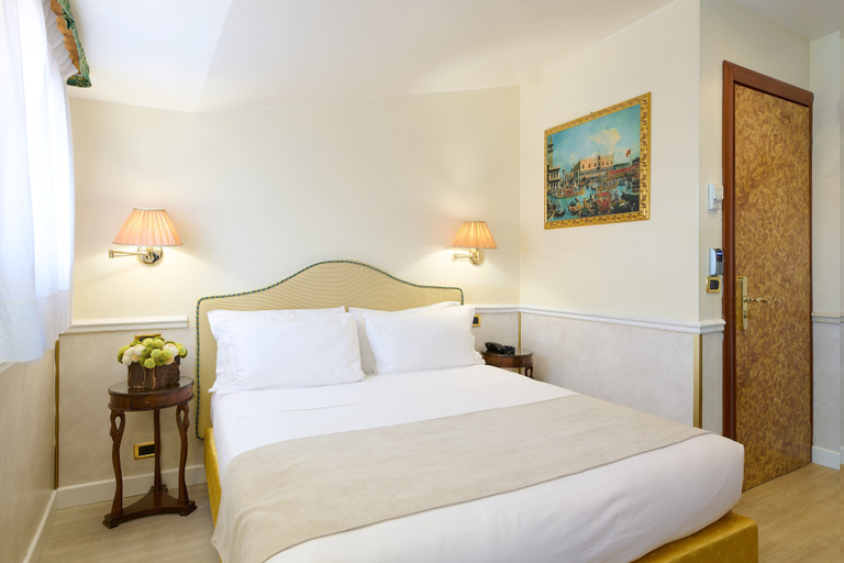 Bedroom 5, Hotel Arlecchino, Venezia