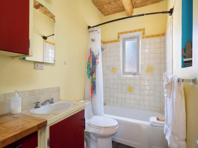Bathroom, Kiva Cottage by Kokopelli Property Management, Santa Fe