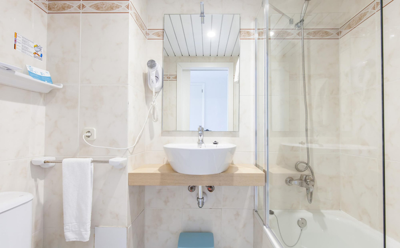 Bathroom 5, BLUESEA Cala Millor, Baleares