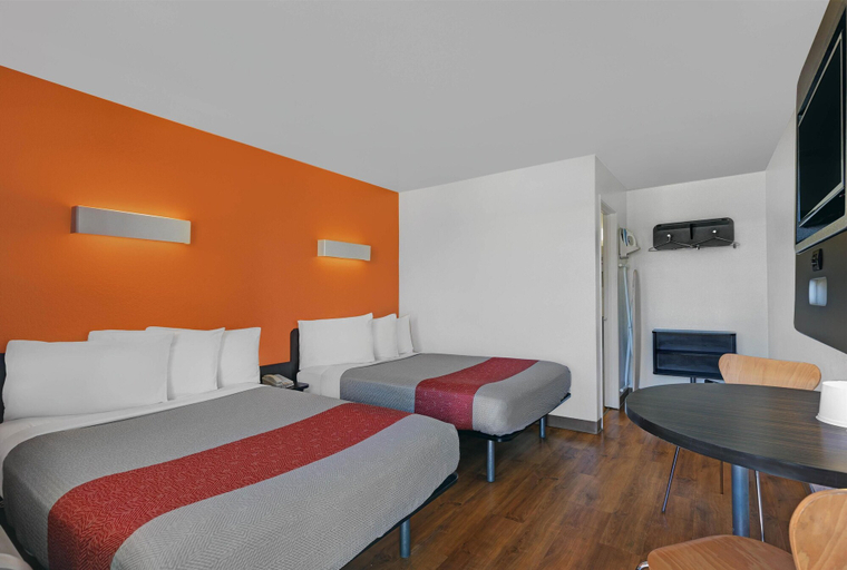 Bedroom 3, Motel 6 – San Jose, CA - South, Santa Clara