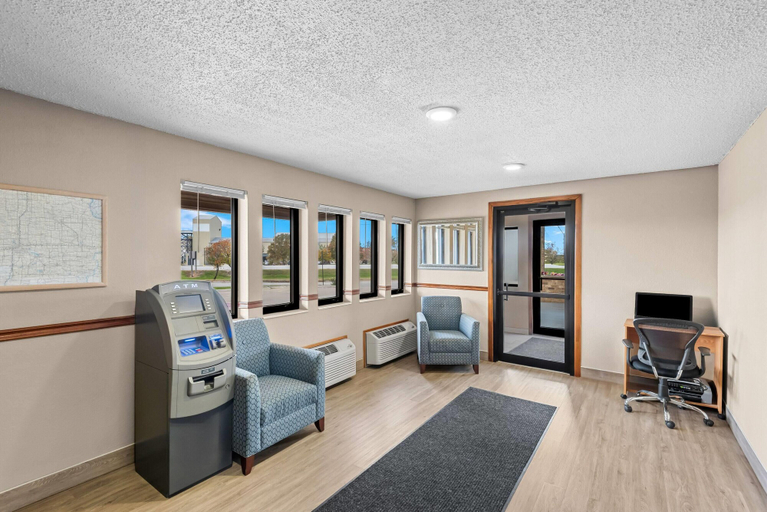 Others 5, Super 8 by Wyndham Jefferson, Greene