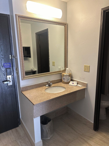 Bathroom 5, Motel 6 Wisconsin Rapids, WI, Wood
