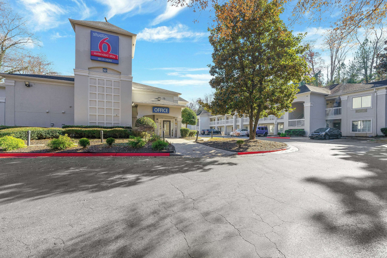 Exterior & Views 2, Studio 6 Extended Stay Tucker GA Atlanta Northlake, DeKalb