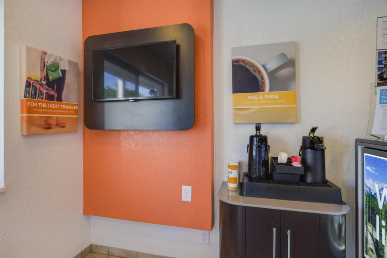 Others 5, Motel 6 – Lakewood, CO, Jefferson