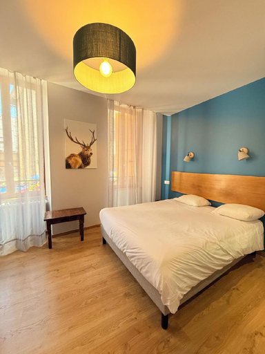Bedroom 4, Hôtel des Alpes, Isère