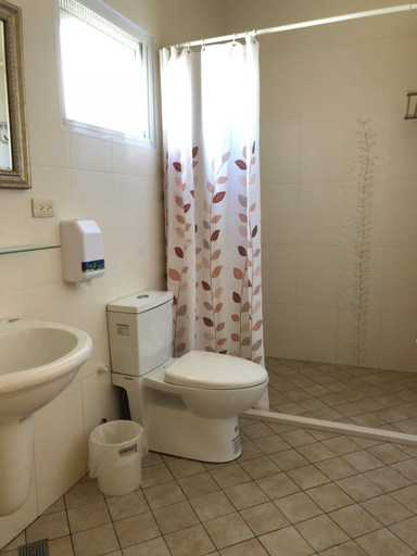 Bathroom 3, MouMoon, Penghu