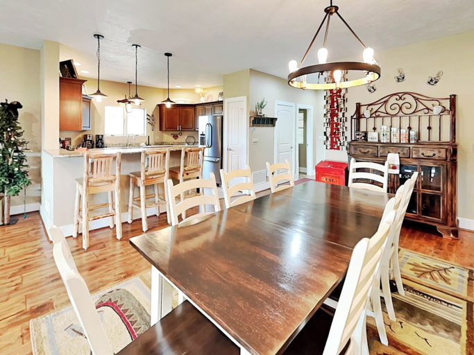 Food & Drinks, Bluebeary Retreat by Taylor Made Deep Creek, Garrett
