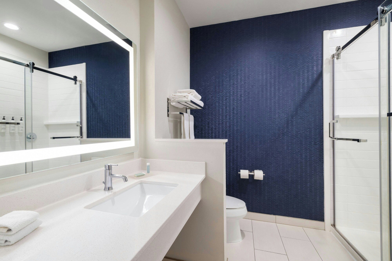 Bathroom 4, Fairfield Inn & Suites by Marriott West Monroe, Ouachita