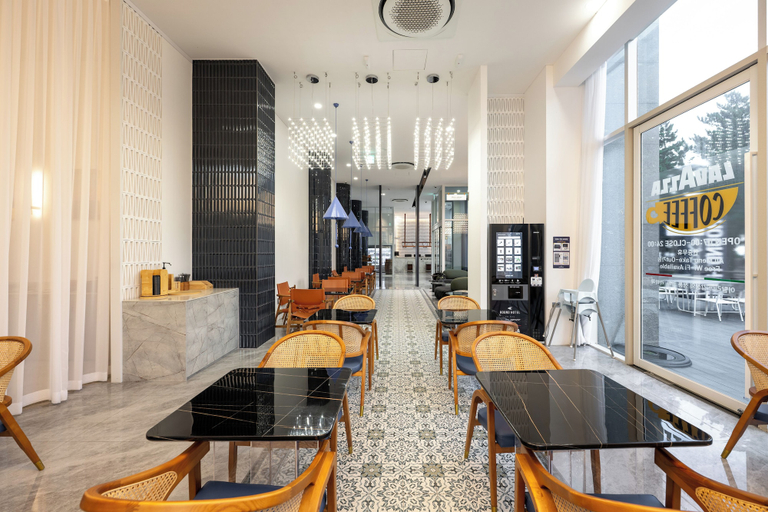 Food & Drinks 5, Hound The Blue, Gangneung