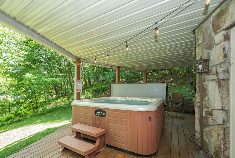 Bathroom 3, Heart and Soul by Taylor Made Deep Creek, Garrett