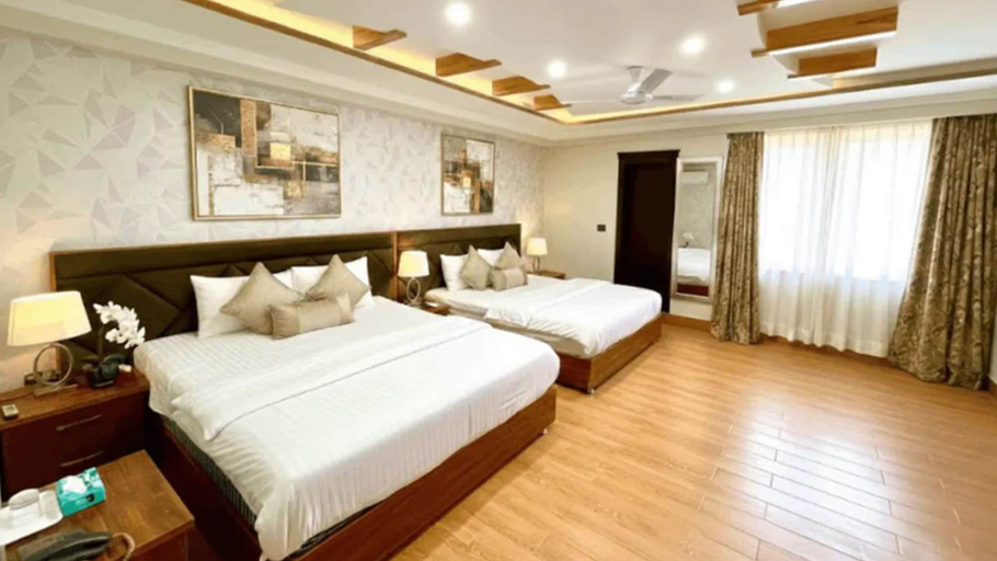 Bedroom 3, Khan Continental Hotel & Restaurant, Hazara