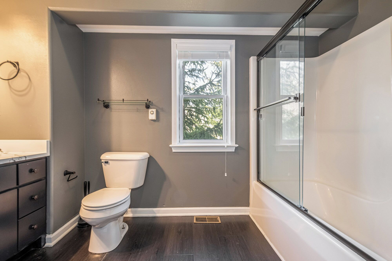 Bathroom 3, VVS - Very Very Special by Taylor Made Deep Creek, Garrett