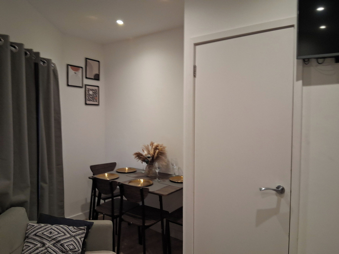 Others 3, Captivating 1-bed Apartment in Southampton, Southampton