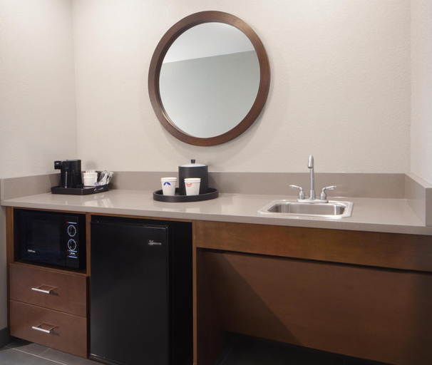 Bathroom 4, Hampton Inn & Suites Cleveland Mentor, Lake