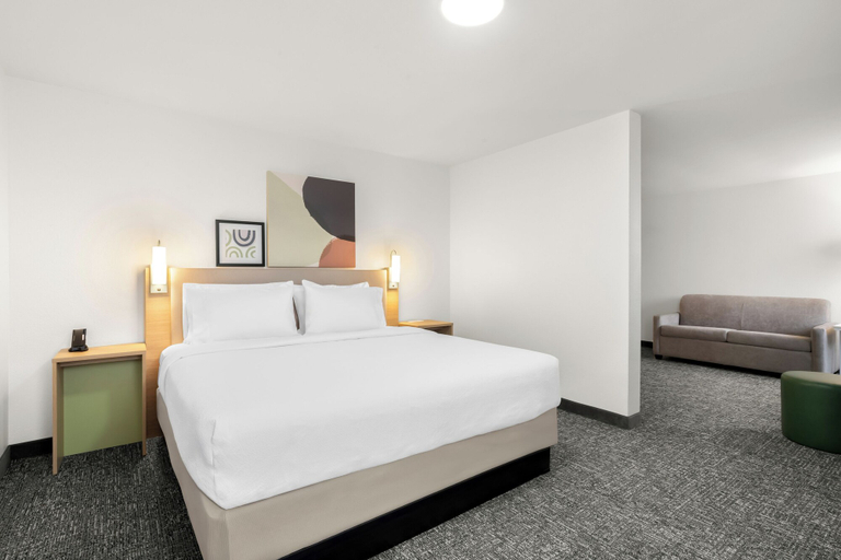 Bedroom 4, Spark by Hilton Muskogee, Muskogee