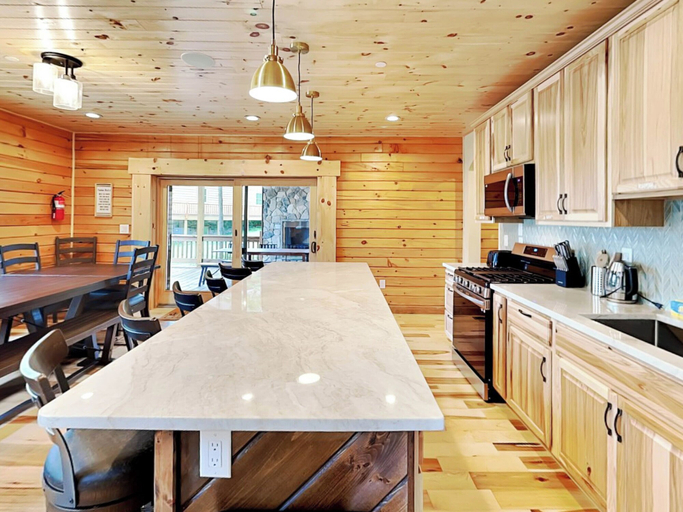 Others 4, Fortune Mountain Retreat by Taylor Made Deep Creek, Garrett