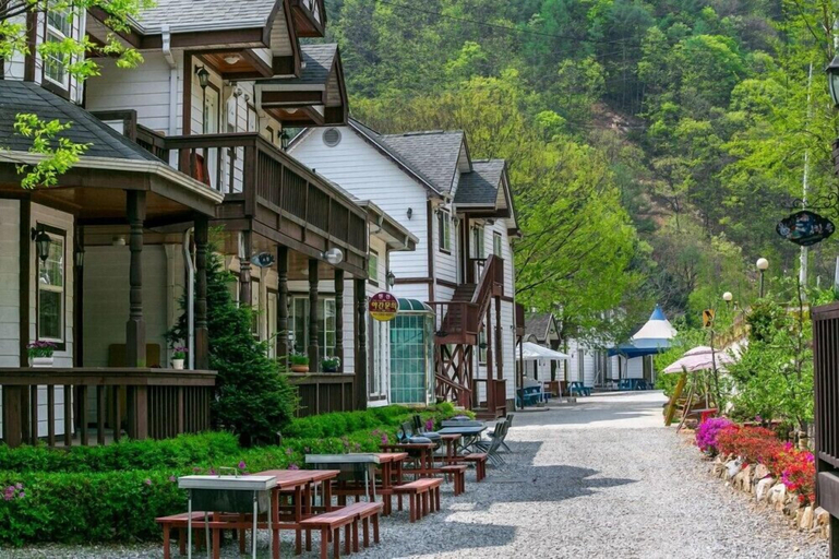 Exterior & Views 2, Yeomiji Pension, Gapyeong