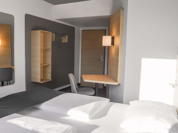 Bedroom 3, B&B Hotel Böblingen, Böblingen