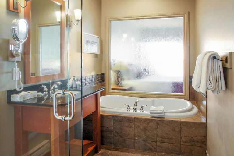 Bathroom 5, Long Beach Lodge Resort, Alberni-Clayoquot