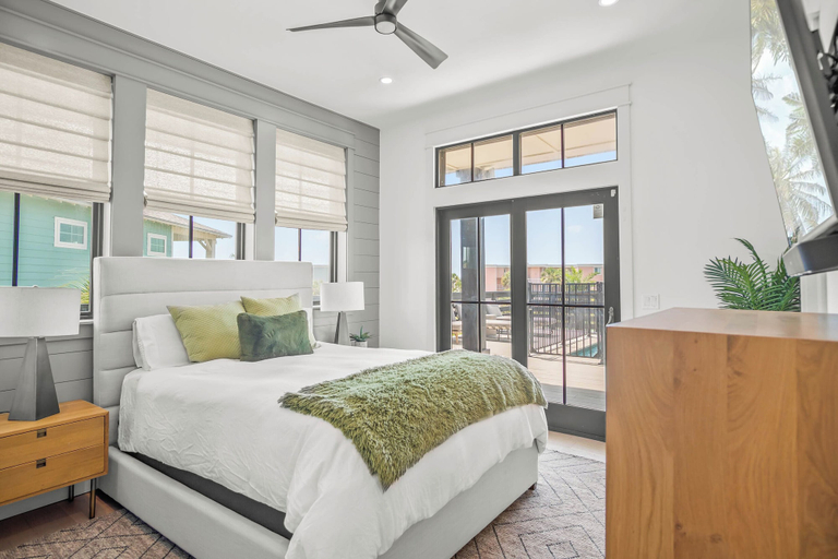 Bedroom 3, Hooty And The Blowfish by Silver Sands Vacation Rentals, Nueces