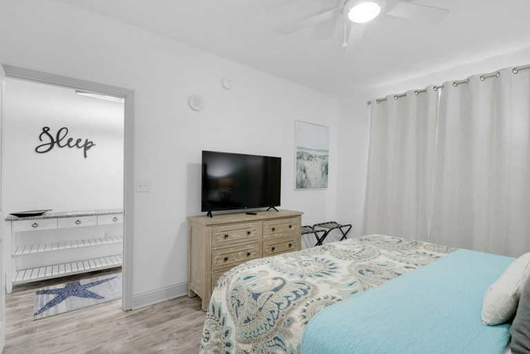 Bedroom 2, Aqua Resort 1705, Bay